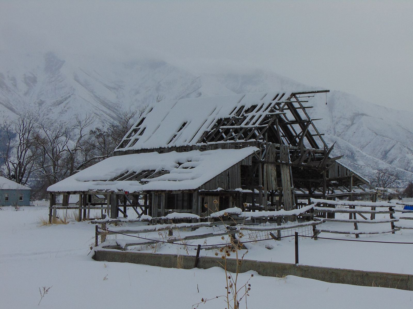 Snow-covered barn in Mapleton, Utah